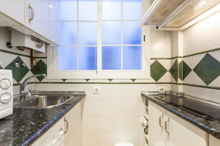 Peral Home Cozy Apartment Sevilla Bagian luar foto