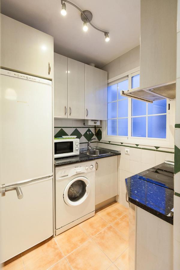 Peral Home Cozy Apartment Sevilla Bagian luar foto