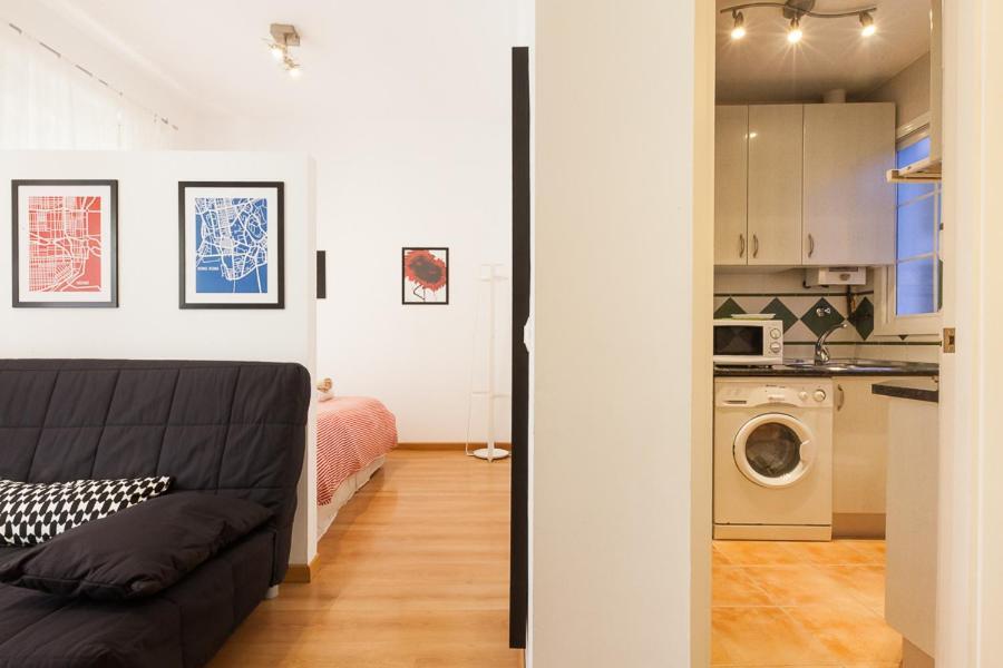 Peral Home Cozy Apartment Sevilla Bagian luar foto